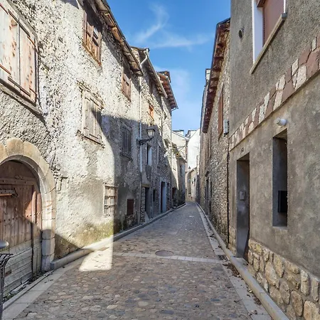 Apartamento Stone Near And Scenic Lake, Cleaning Included